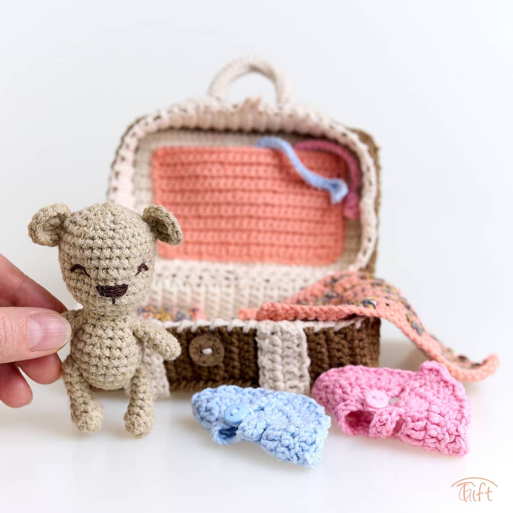 Macík Lila v kufríku – miniatúrny svet plný nežnosti