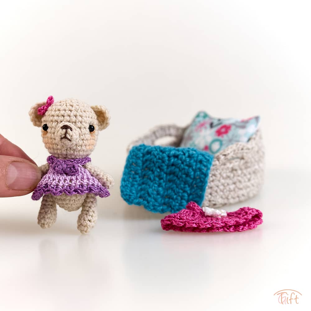 Macík Mia v košíku – miniatúrny svet plný nežnosti