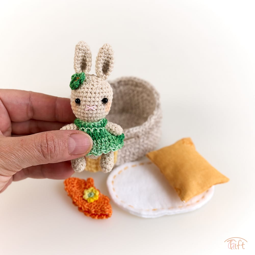 Zajačik Coco v košíku – miniatúrny svet plný nežnosti
