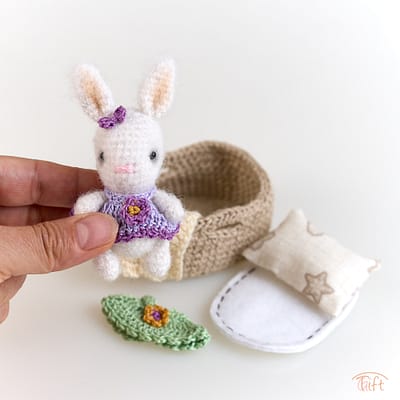 Zajačik Puffy v košíku – miniatúrny svet plný nežnosti