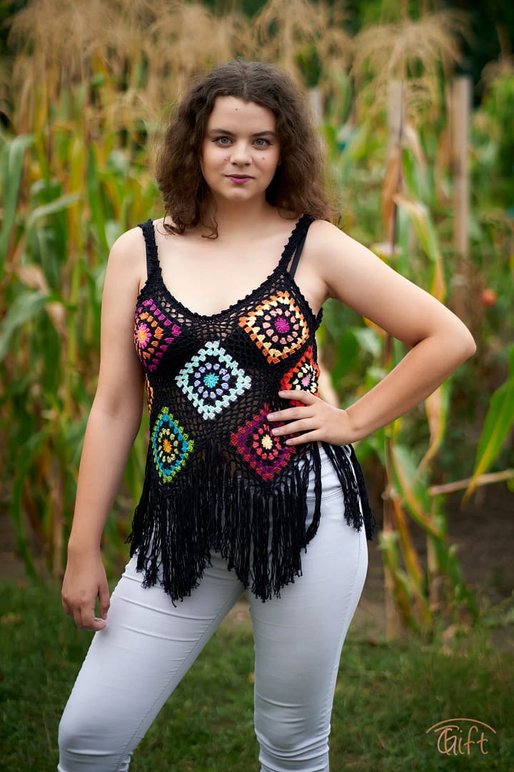 Háčkovaný "Granny square top"